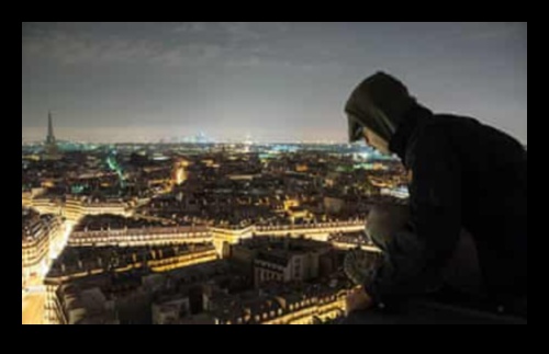 Cityscape Chronicles Personal Stories from Urban Explorers στη δημόσια συγκοινωνία Εξερευνήστε τα κρυμμένα διαμάντια της πόλης σας μέσα από τα μάτια όσων τη γνωρίζουν καλύτερα. 5 Cityscape Chronicles: Personal Stories from Urban Explorers on Public Transit