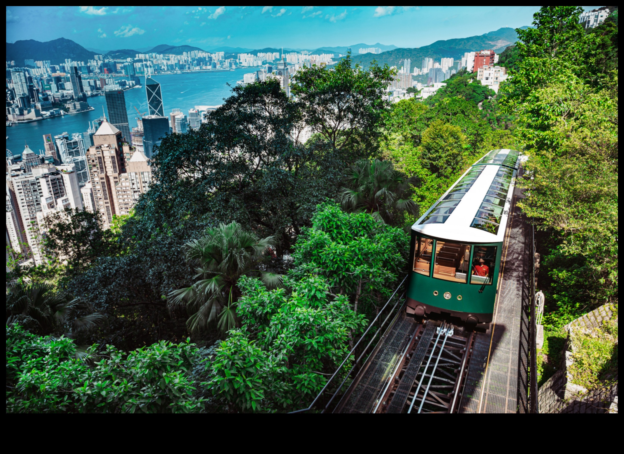 Μονοπάτια τραμ: Εξερευνώντας αστικά τοπία σε πίστες