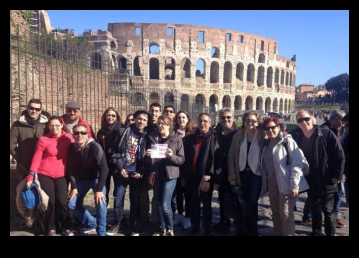 Μια περιήγηση σε διαχρονικά ορόσημα Ταξίδι μέσα από την ιστορία 2 Ιστορικά στιγμιότυπα: Μια περιήγηση σε διαχρονικά ορόσημα