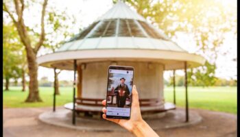 Stoll Stories: Chronicles from Guided Walking Excursions